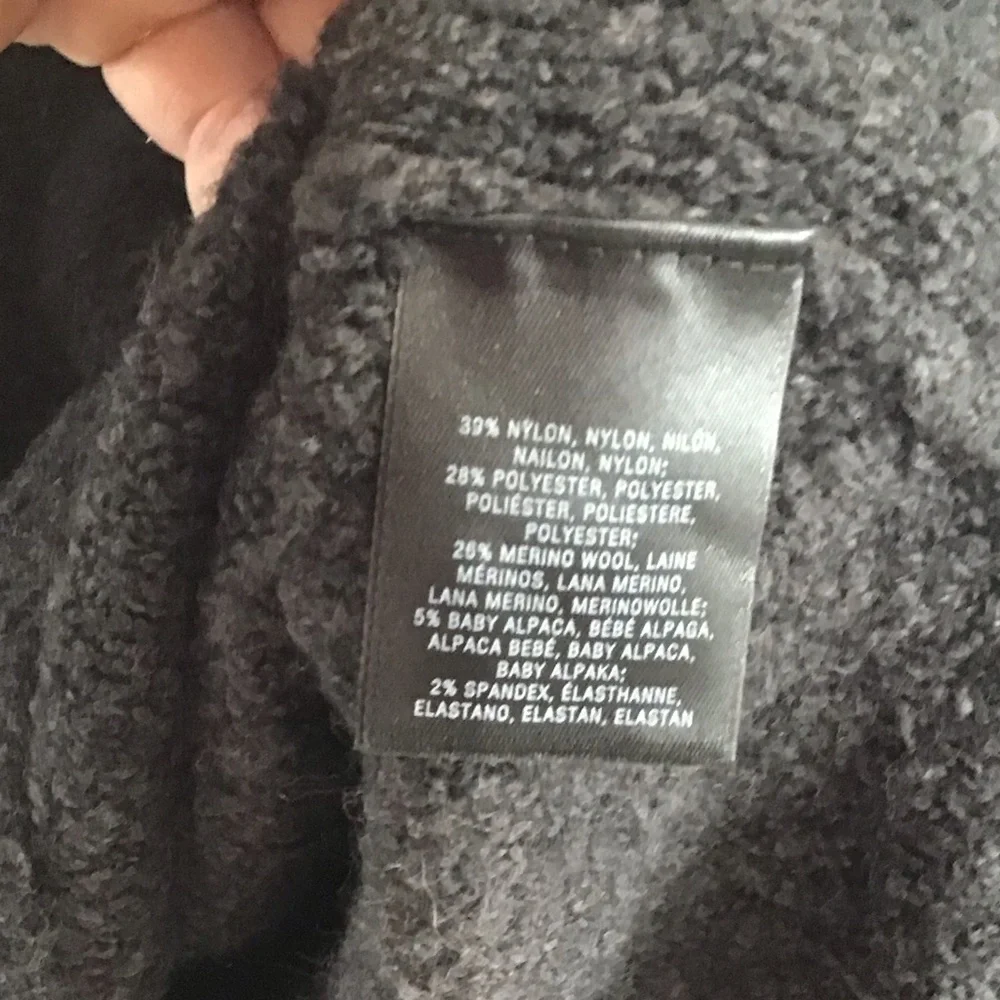 By Anthropologie Alpaca & Merino Wool Blend Womens Size M Oversized Sweater - Picture 3 of 5